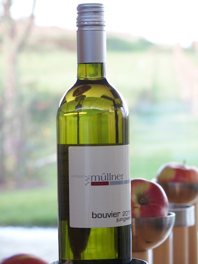 Bouvier  Jungwein 2022  Ab Hof € 5,80